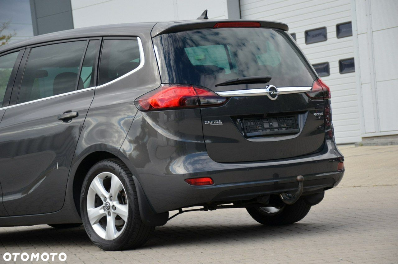 Opel Zafira - 10
