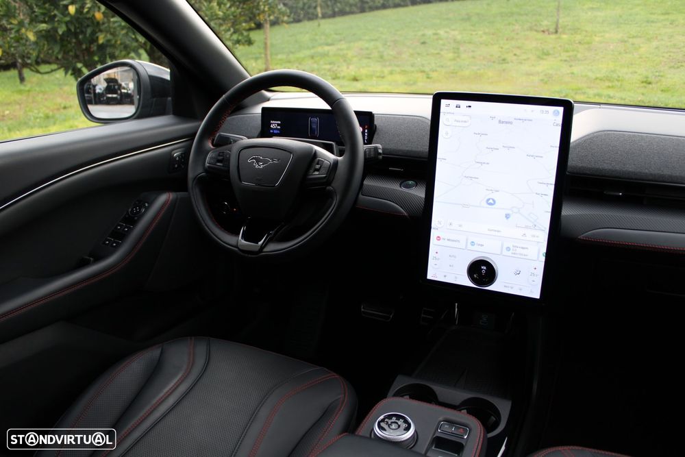 Ford Mustang Mach-E Alargada AWD - 25