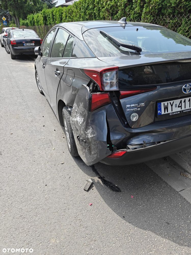 Toyota Prius Hybrid - 14