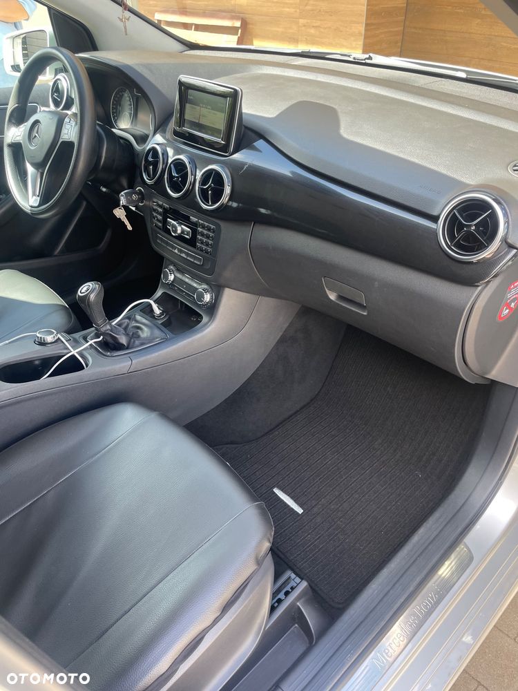 Mercedes-Benz Klasa B 180 CDI BlueEFFICIENCY Edition - 12