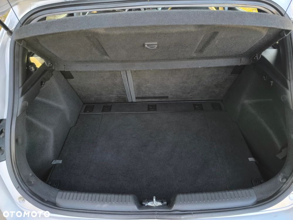 Hyundai i30 1.6 CRDI Trend - 9