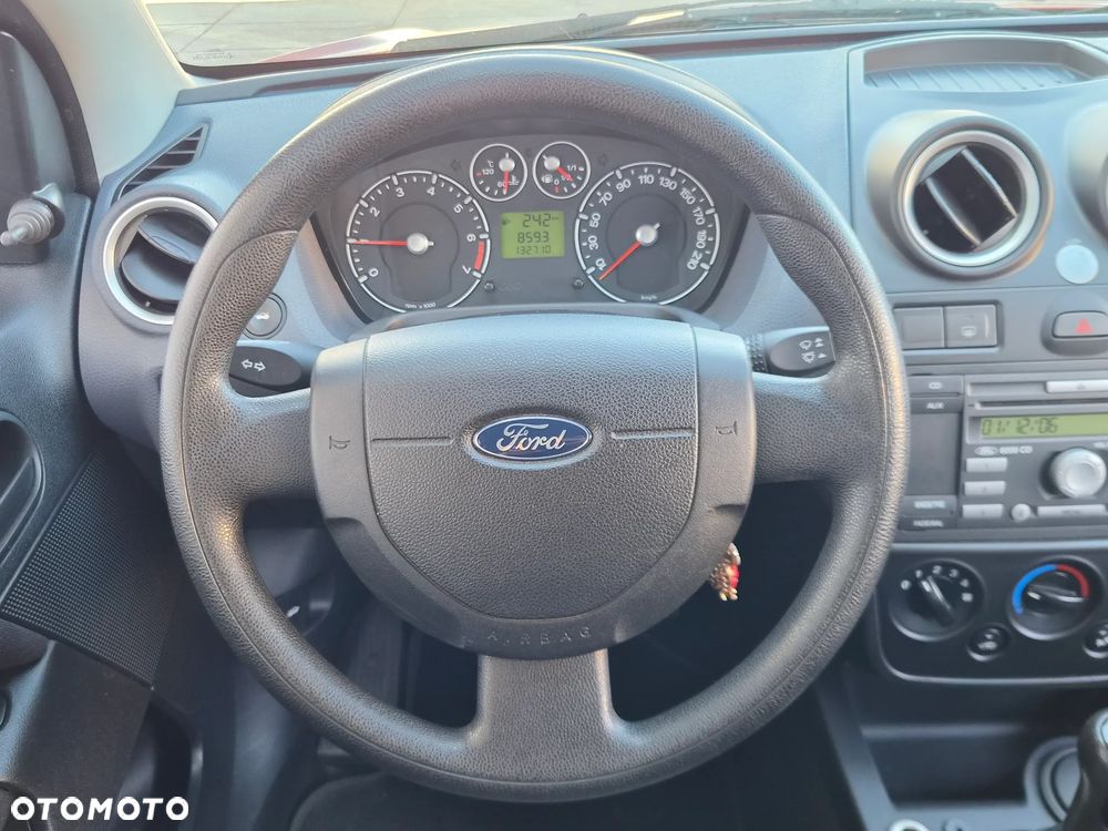 Ford Fiesta 1.3 Ghia - 17