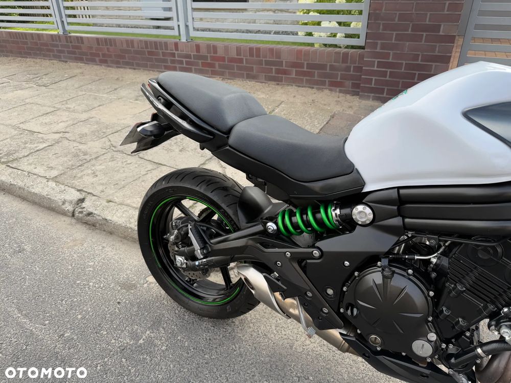 Kawasaki ER - 25