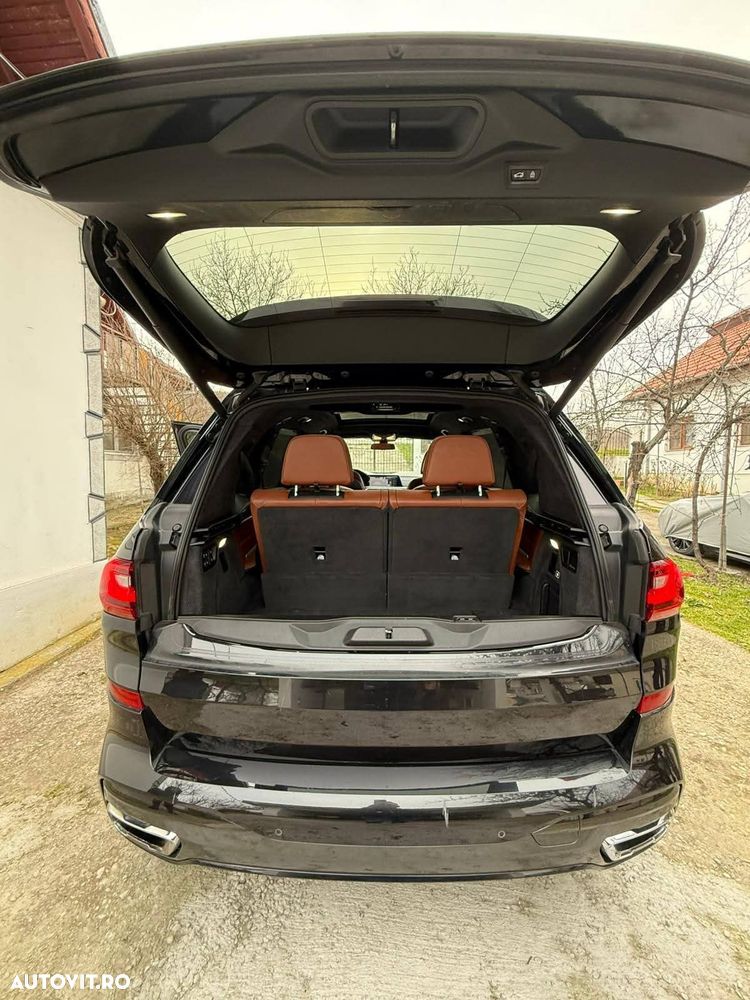 BMW X7 xDrive40i - 18