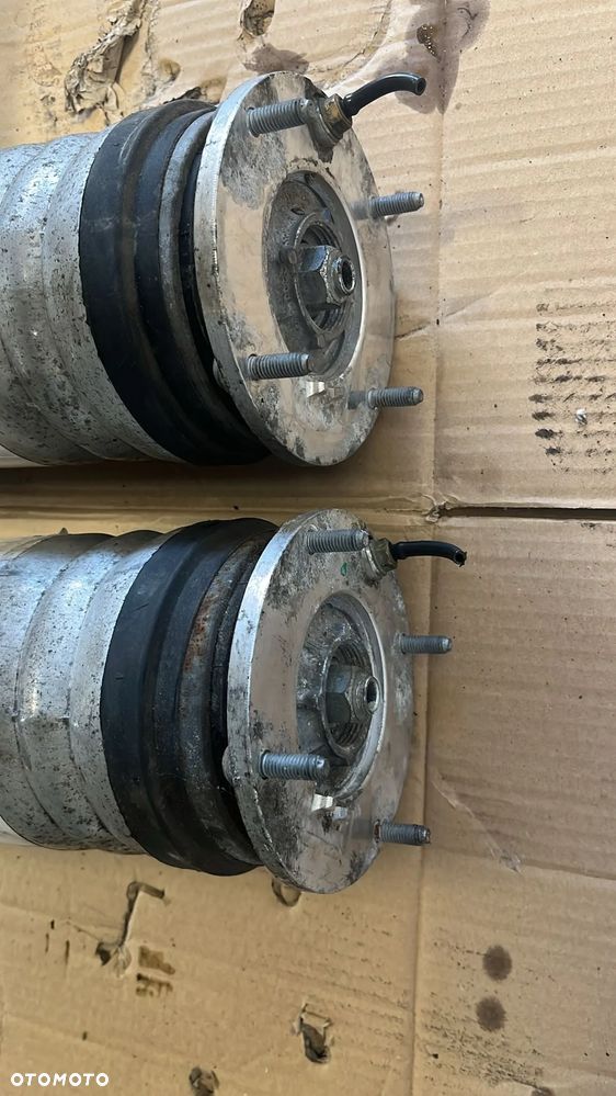 AMORTYZATOR ZE WSPORNIKIEM LEWY PRAWY PRZÓD LAND ROVER SPORT 4.4 D - 5