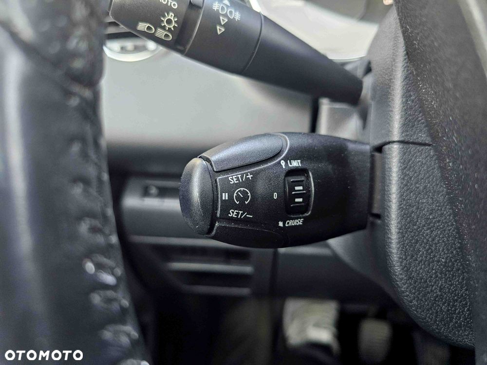 Peugeot 3008 BlueHDi 150 Stop & Start Allure - 32