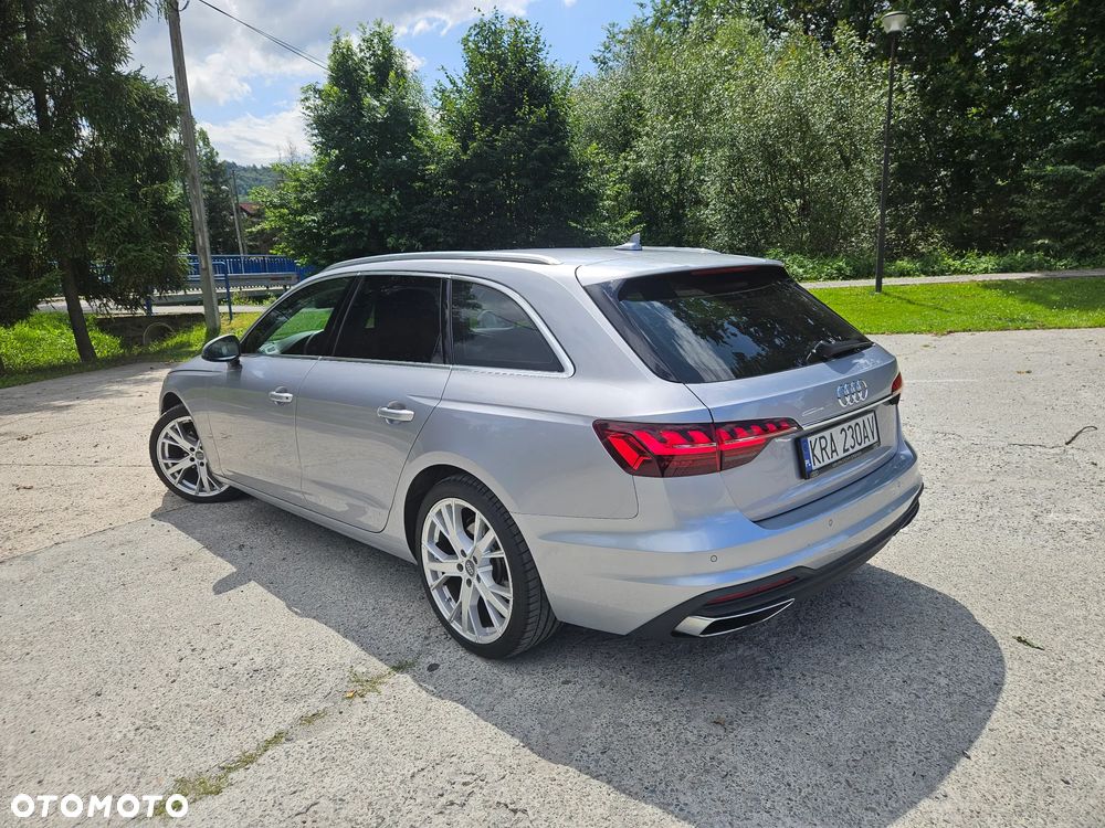 Audi A4 Avant 30 TDI S tronic advanced - 9