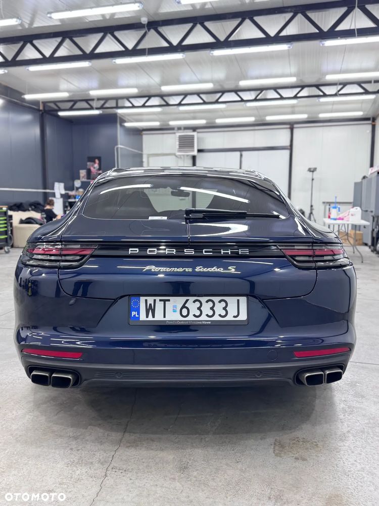 Porsche Panamera Turbo S - 8