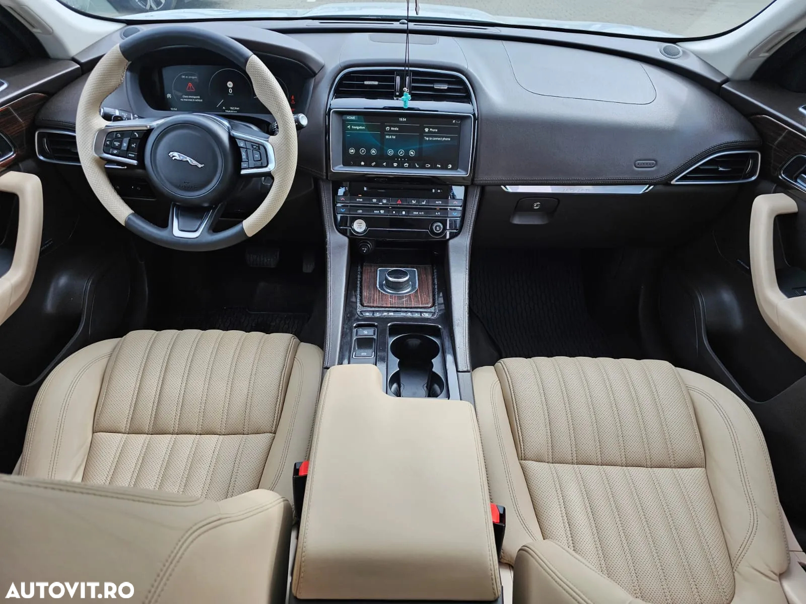 Jaguar F-Pace 20d AWD Prestige - 9
