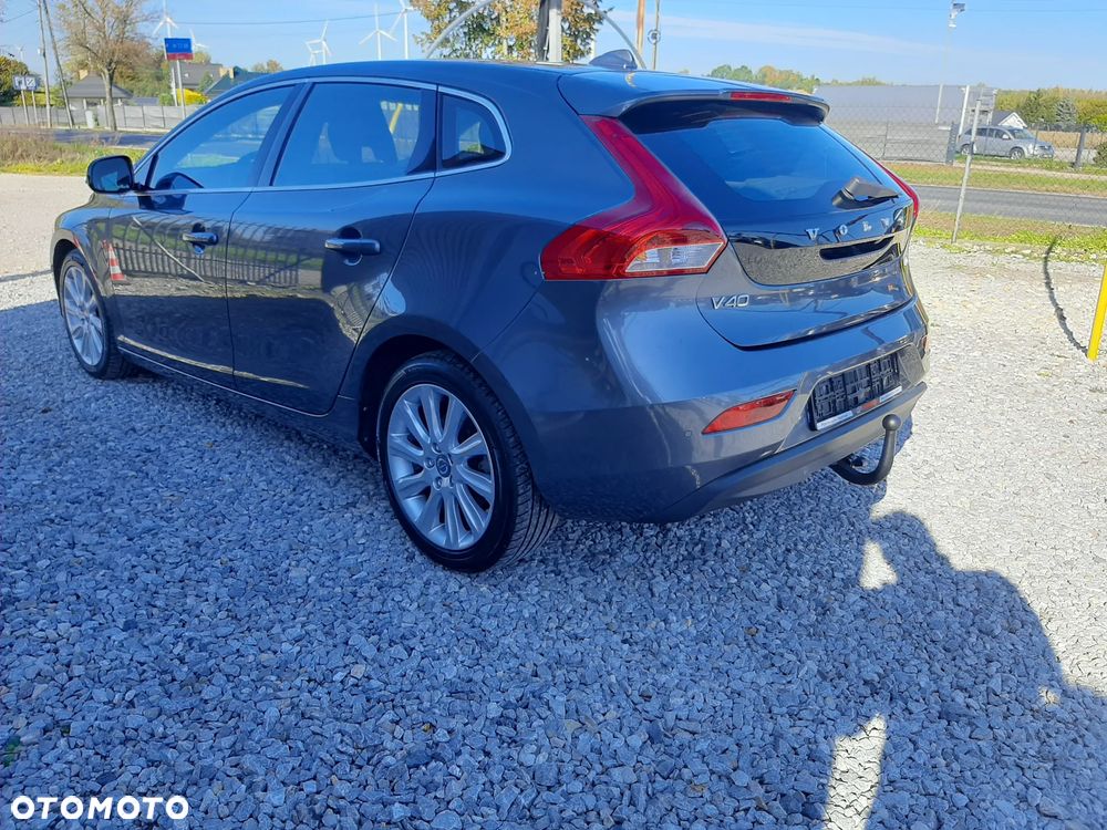 Volvo V40 D2 Momentum - 9
