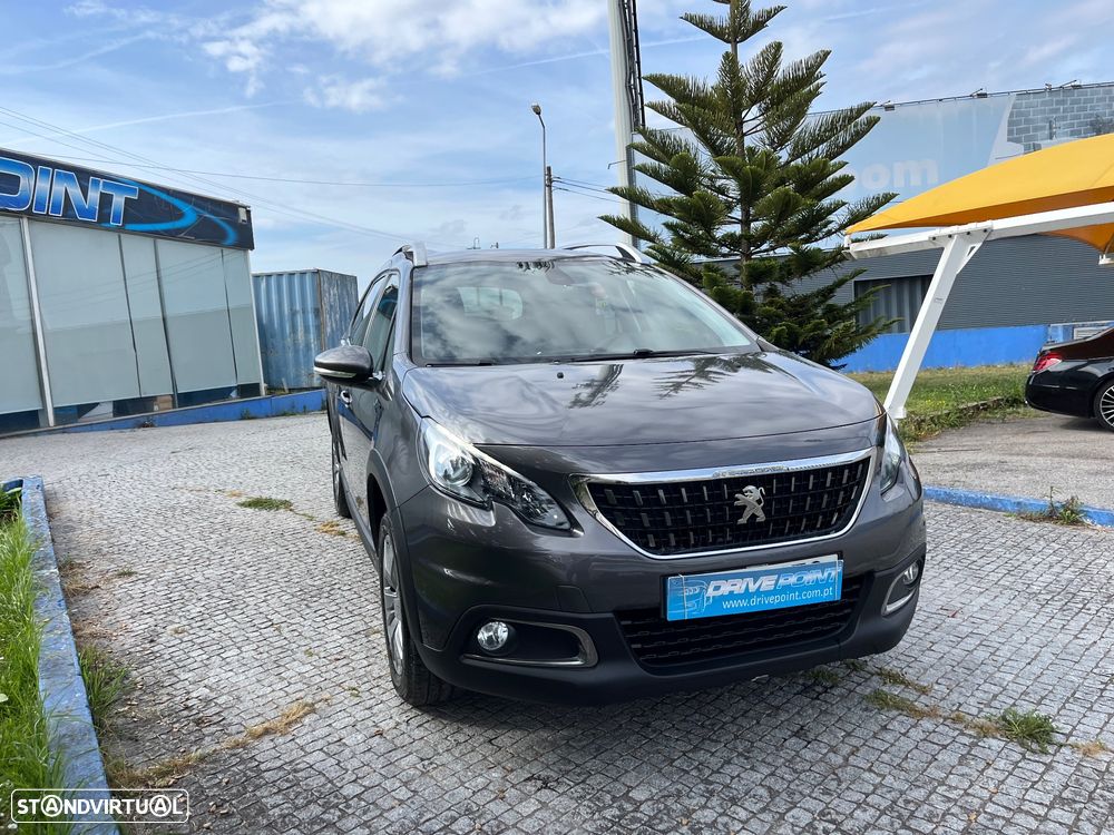Peugeot 2008 1.5 BlueHDi Signature - 4