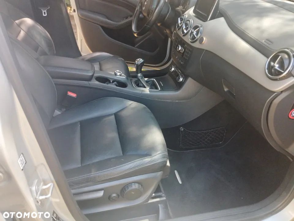 Mercedes-Benz Klasa B 180 CDI - 13