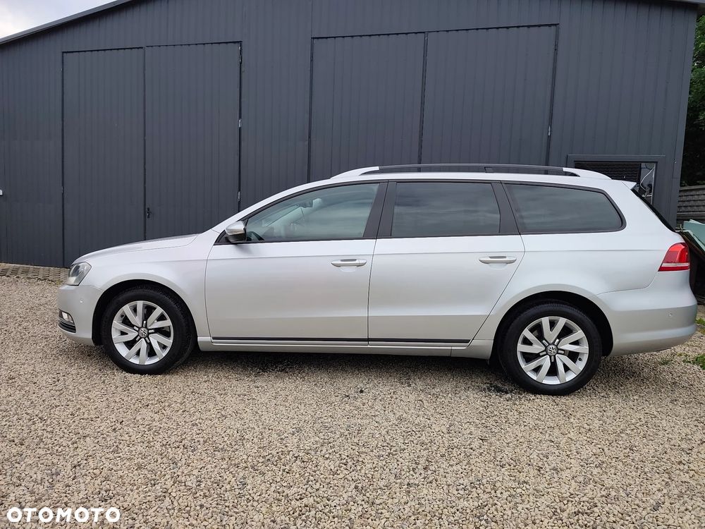 Volkswagen Passat 2011 photo 4