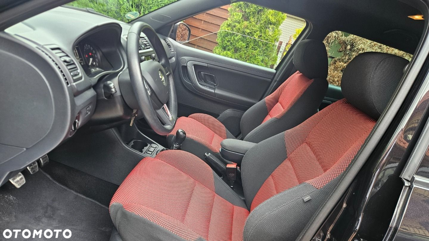 Skoda Fabia 1.2 TSI Monte Carlo - 11