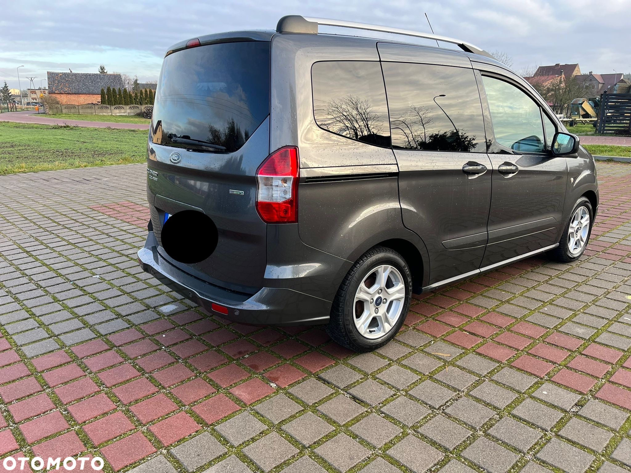 Ford Tourneo Courier 1.0 EcoBoost Ambiente - 5