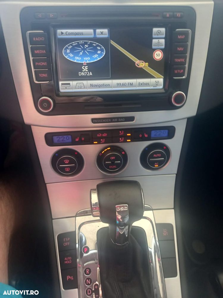 Volkswagen Passat - 12