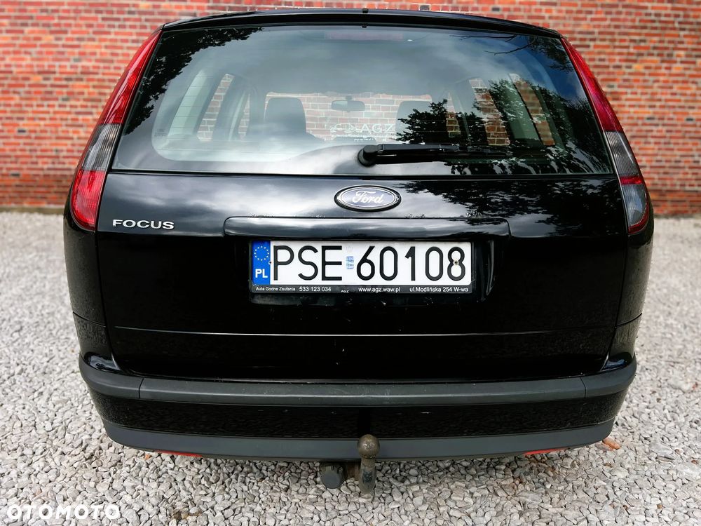 Ford Focus - 32