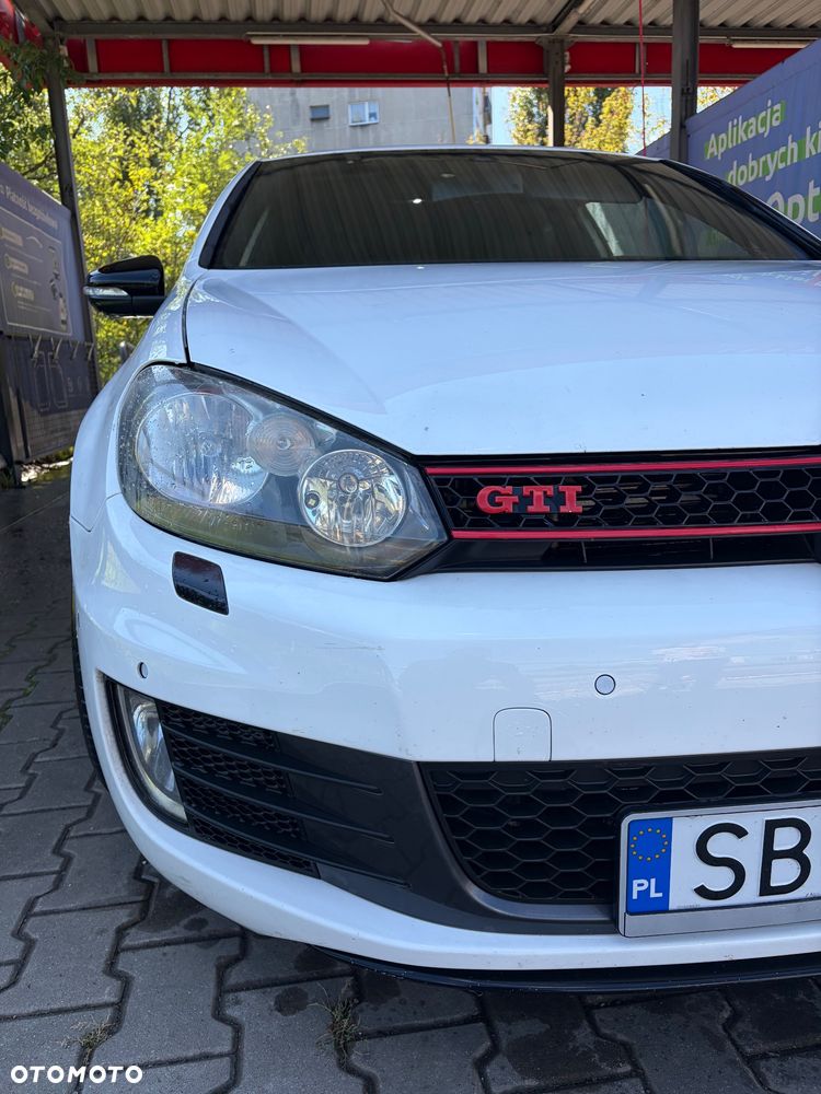 Volkswagen Golf - 28