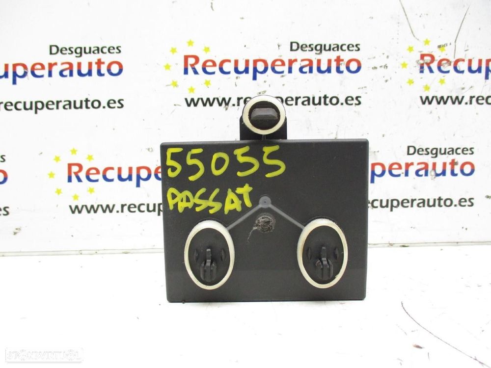 BSI PORTA FRONTAL ESQUERDA VOLKSWAGEN PASSAT 2015 -5Q0959593D - 2