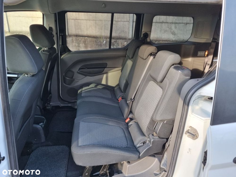 Ford Tourneo Connect Grand - 15