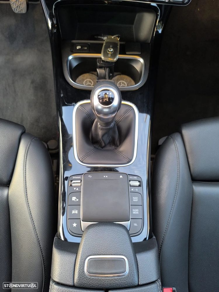 Mercedes-Benz A 180 d Progressive - 52