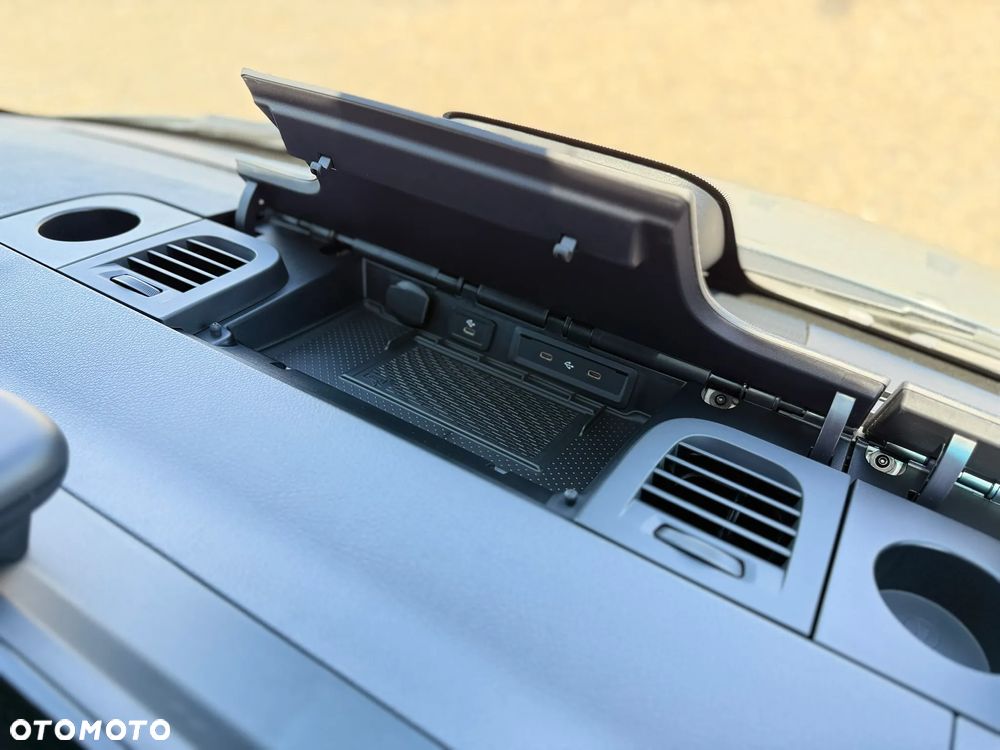 Mercedes-Benz Sprinter - 20