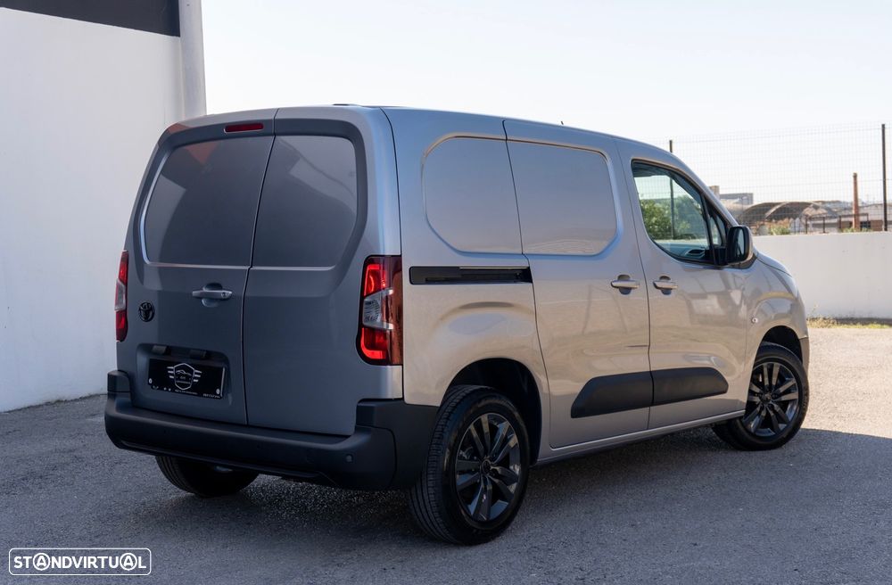 Toyota ProAce City 1.5 D-4D L1 - 10