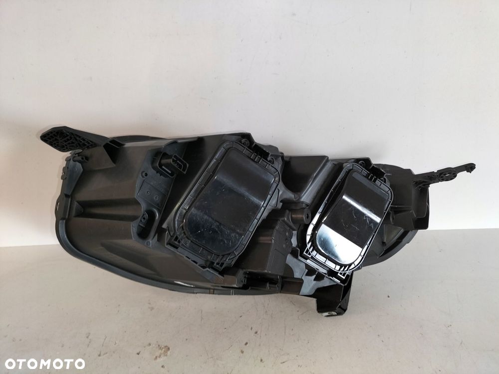 lampa przednia reflektor prawa citroen jumpy iii 16- zafira d 19- vivaro c - 6