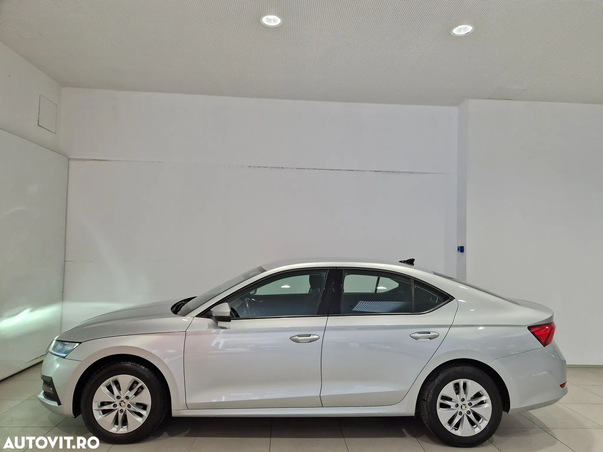 Skoda Octavia 2.0 TDI DSG Ambition - 2
