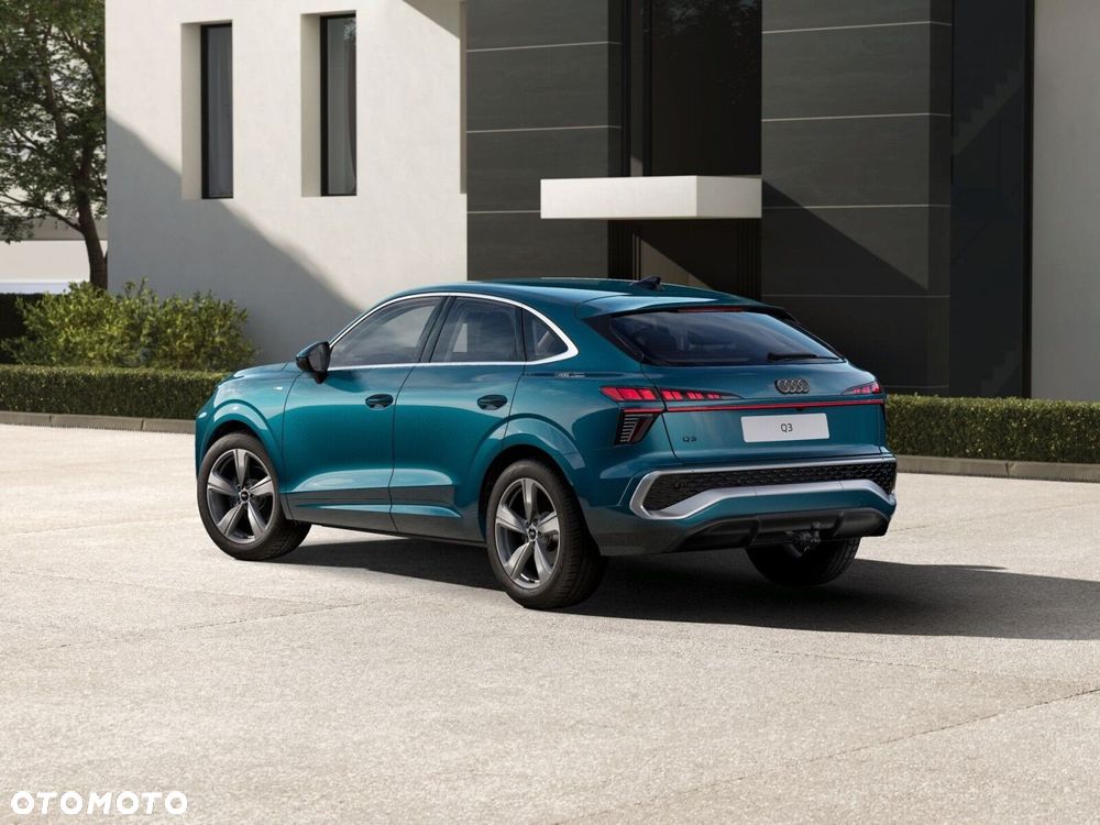 Audi Q3 Sportback - 5