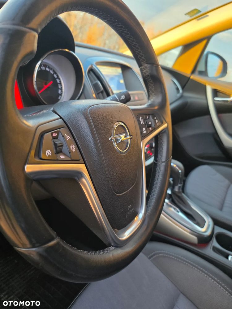 Opel Astra 1.4 T Cosmo - 21