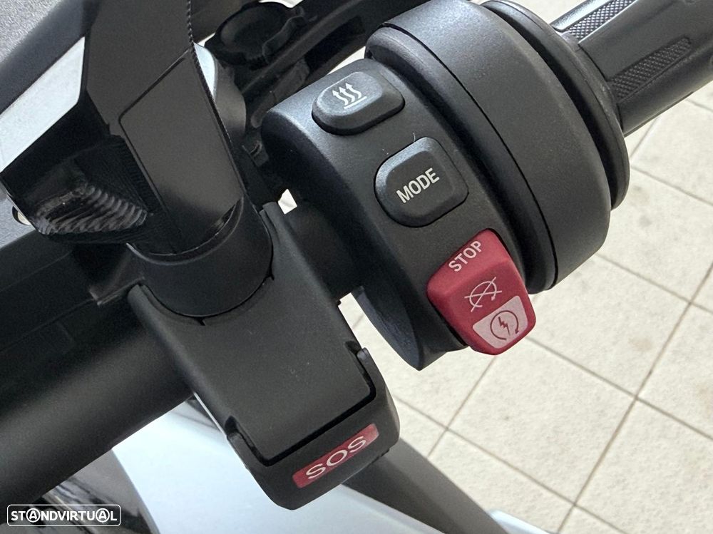 BMW R 1250 GS TRIPLE BLACK - 8