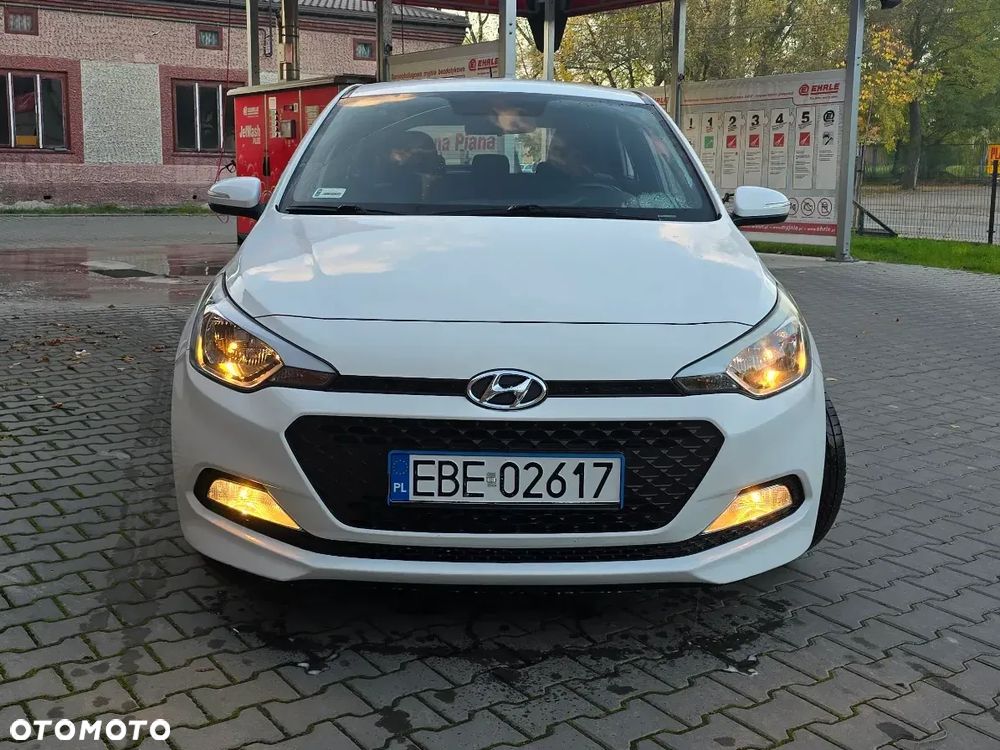 Hyundai I20 2017 photo 2