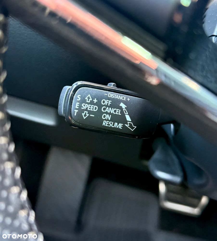 Skoda Superb 2.0 TDI SCR Sportline DSG - 24