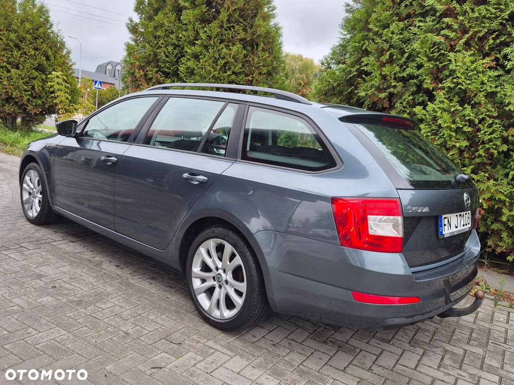Skoda Octavia 1.6 TDI Edition DSG - 9