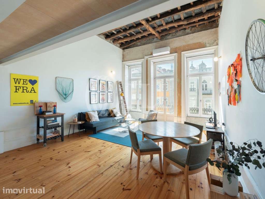 Apartamento T1 com mezanino, na Baixa do Porto - Grande imagem: 5/30