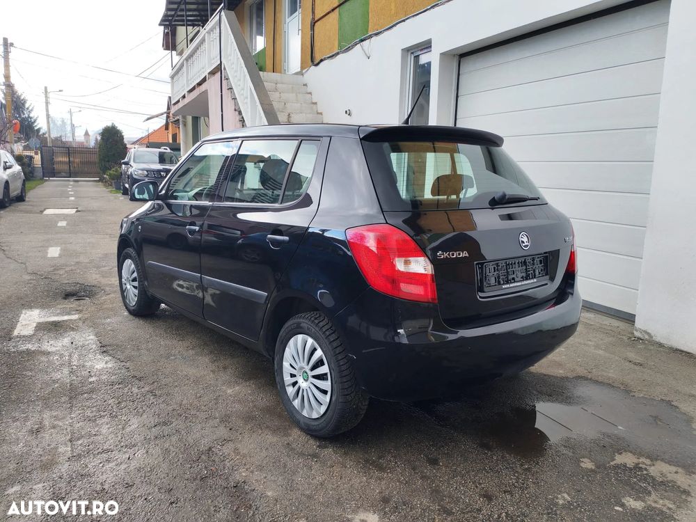 Skoda Fabia 1.2 HTP Active Green tec - 10