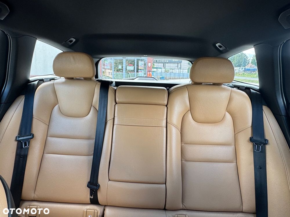 Volvo V60 D3 Momentum - 10