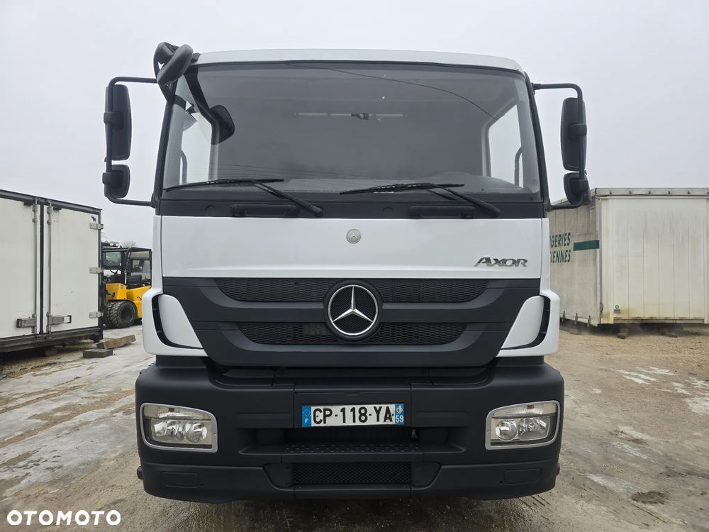 Mercedes-Benz AXOR 1833 - 2
