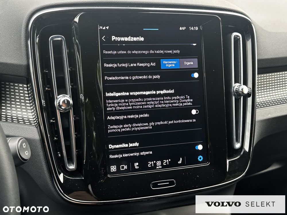 Volvo XC 40 - 30
