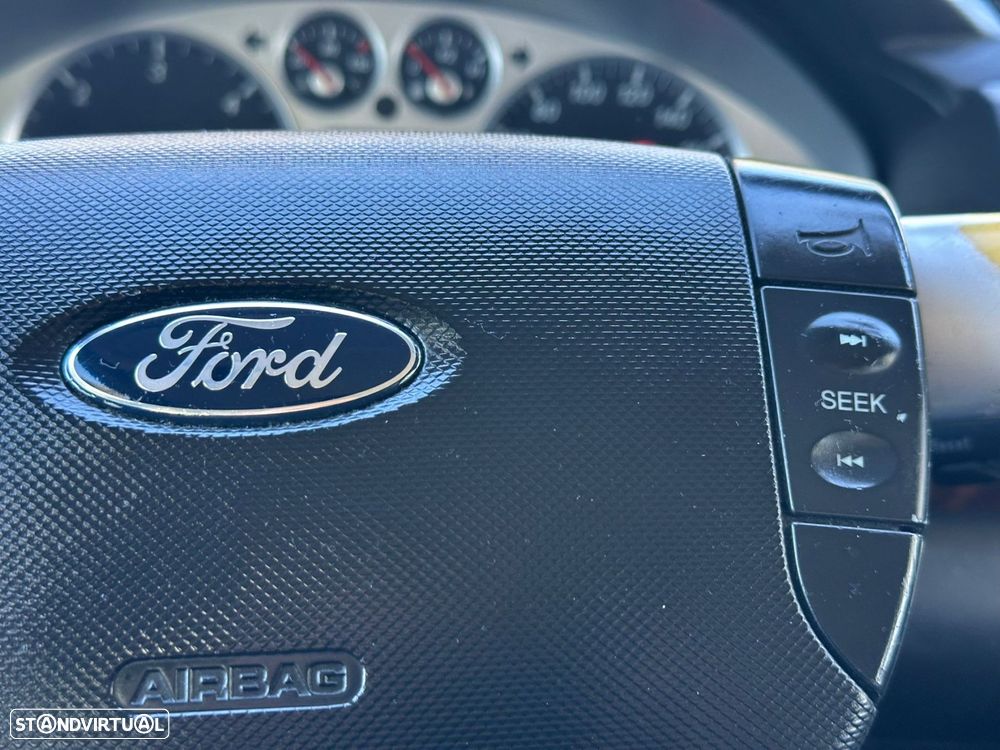 Ford Galaxy 1.9 TDi Ghia - 29