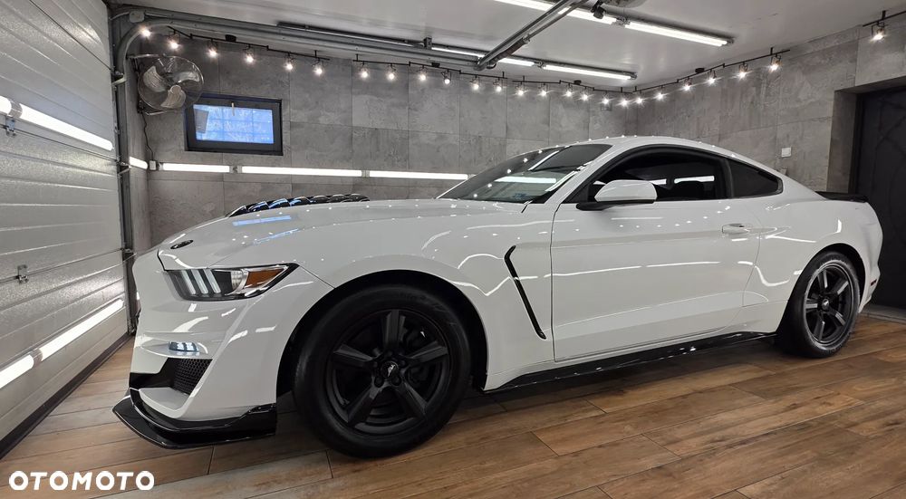 Ford Mustang 3.7 V6 - 10