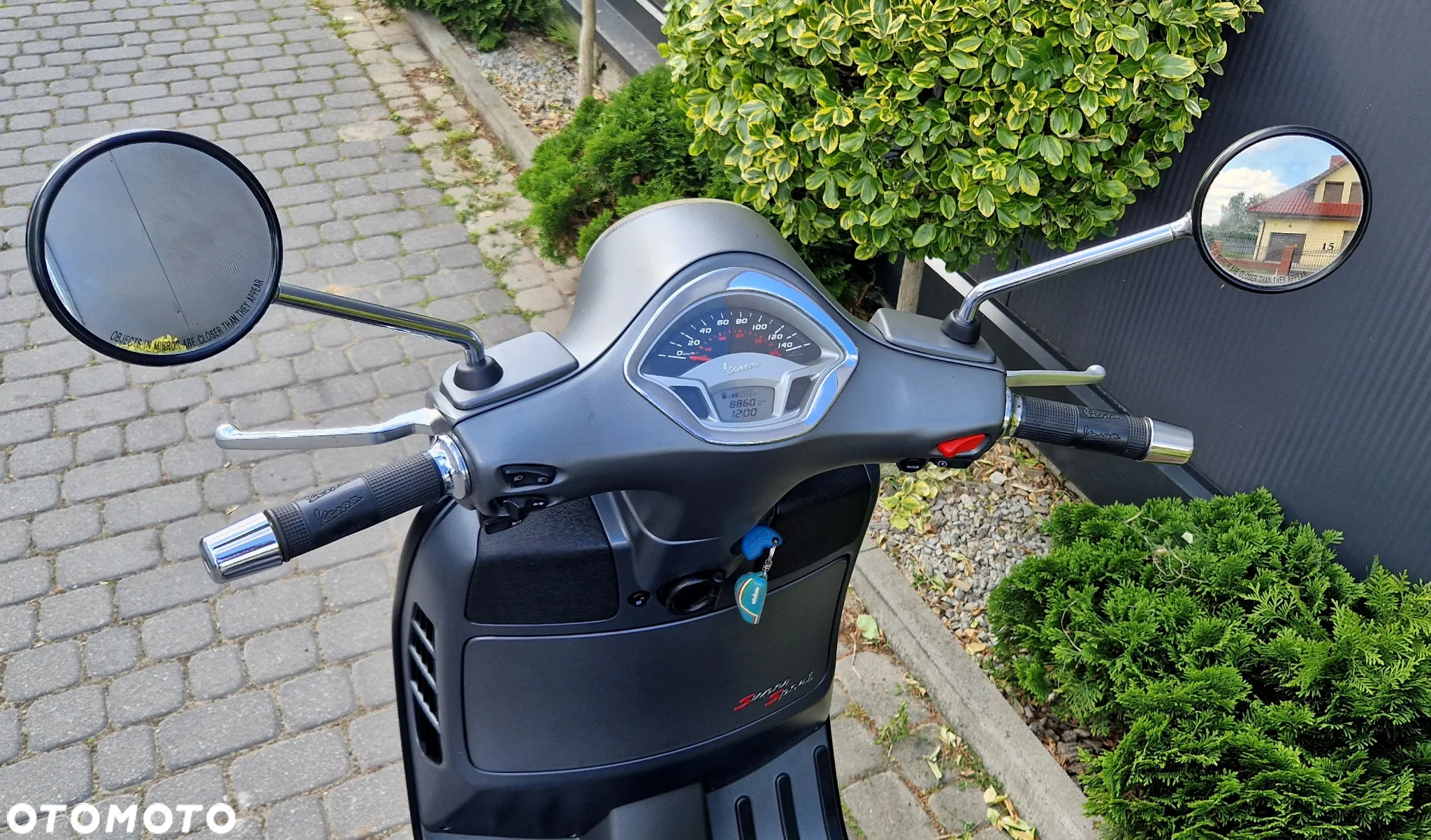 Vespa GTS - 7