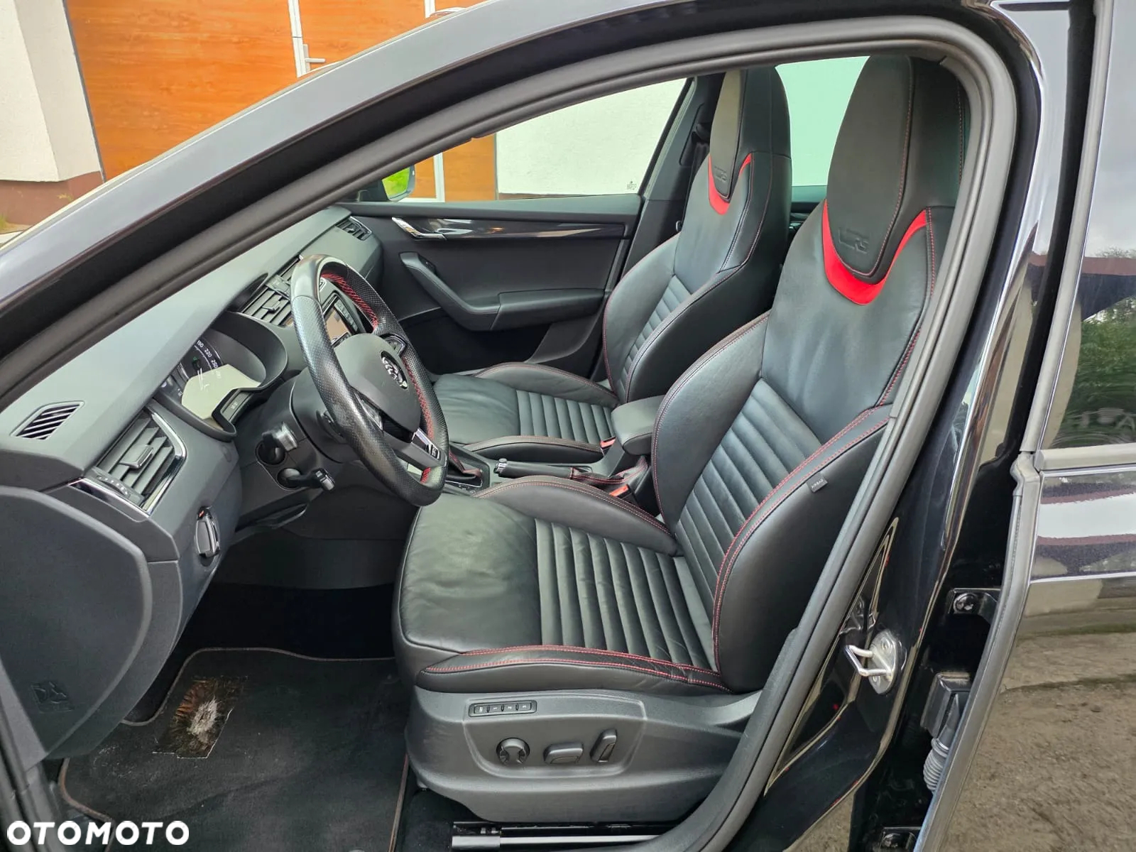 Skoda Octavia Combi 2.0 TDI (Green tec) DSG RS - 8