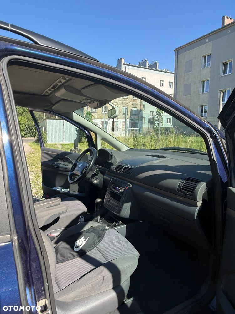 Volkswagen Sharan 1.9 TDI Comfortline - 6
