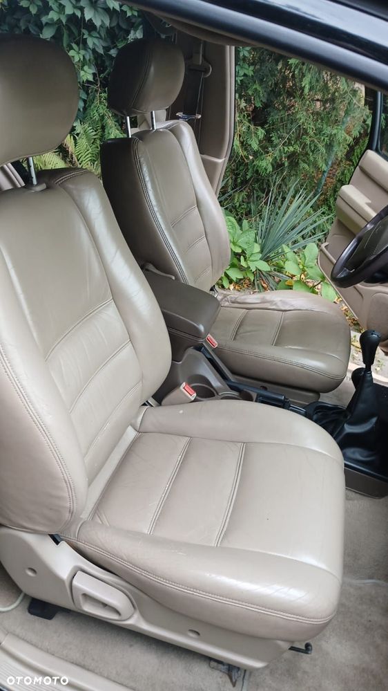 Nissan Pathfinder - 15