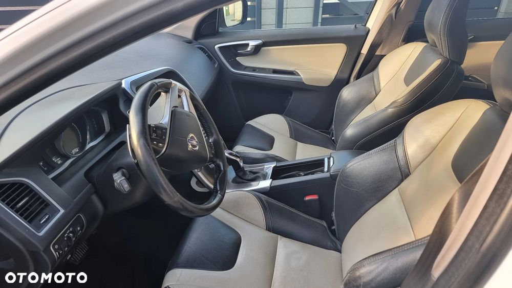Volvo XC 60 D4 Drive-E Summum - 6