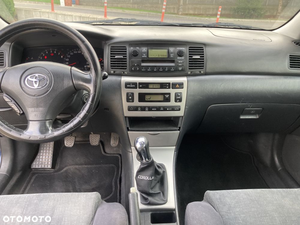 Toyota Corolla 1.6 VVT-i Sol - 15