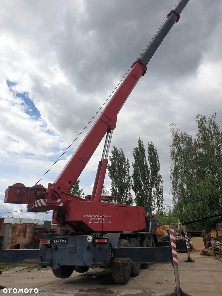 Liebherr LTM 1060 - 2