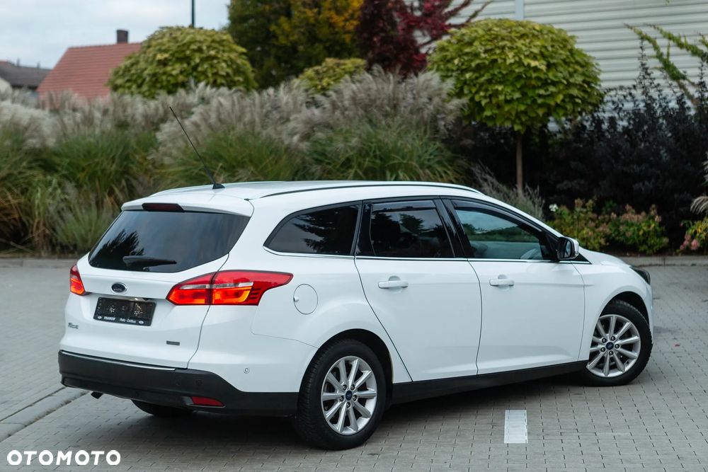 Ford Focus - 22